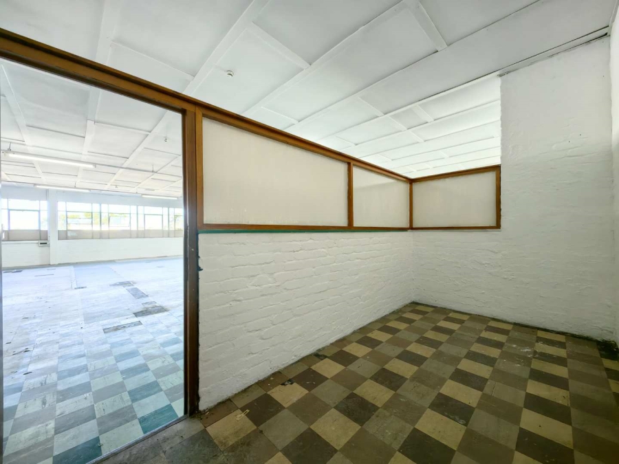 To Let commercial Property for Rent in Maitland Western Cape